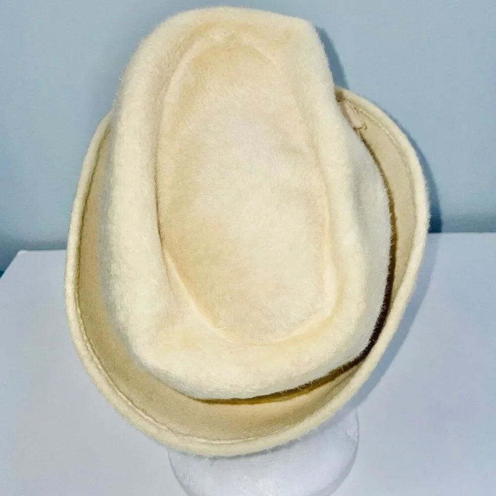 Vintage Gwenn Pennington Cloche Beige Hat Gold Church Dress Up Theatre Dance